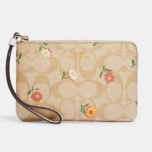 Coach Wristlet Floral